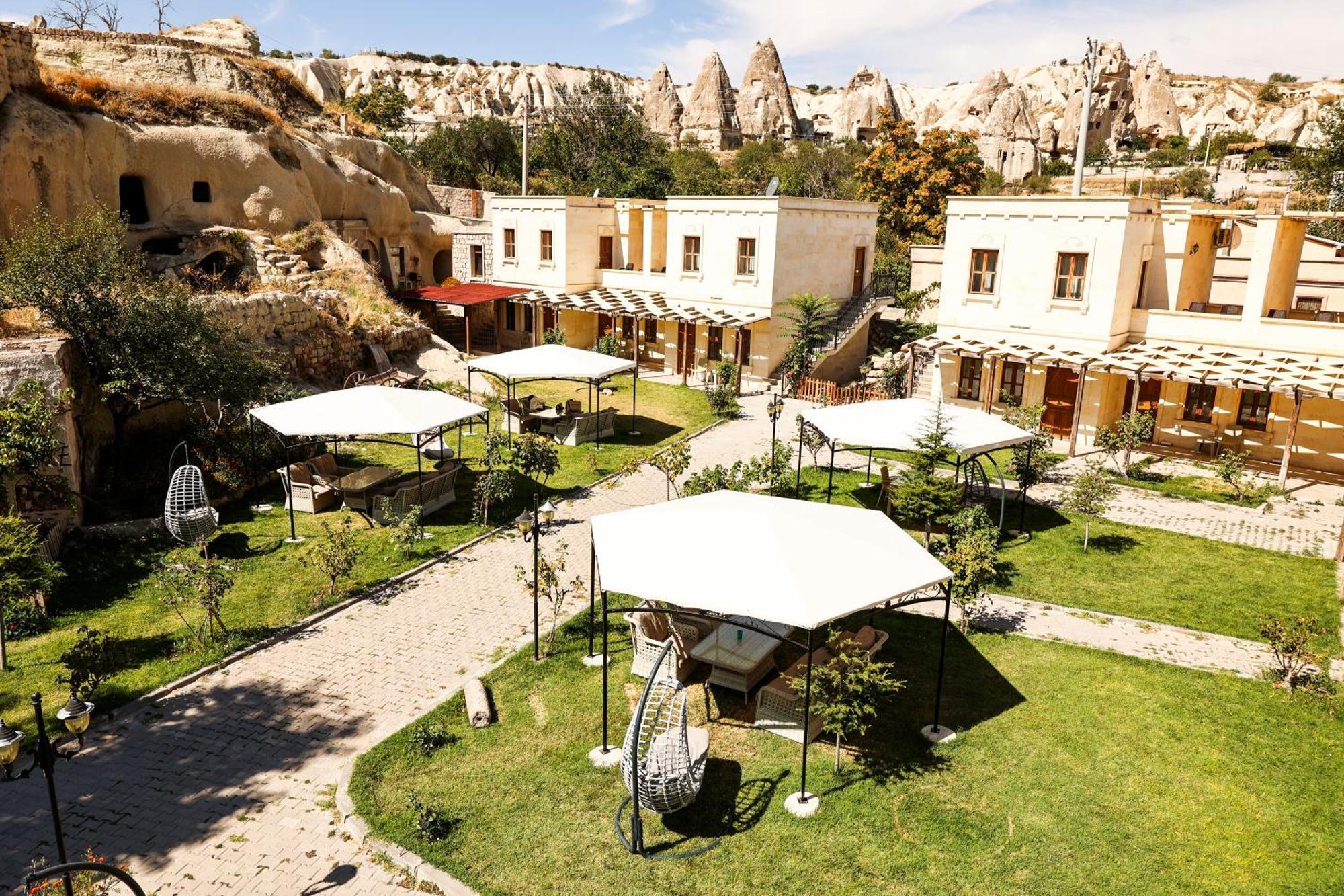 Cappadocia Empire Cave Hotel Гьореме Екстериор снимка