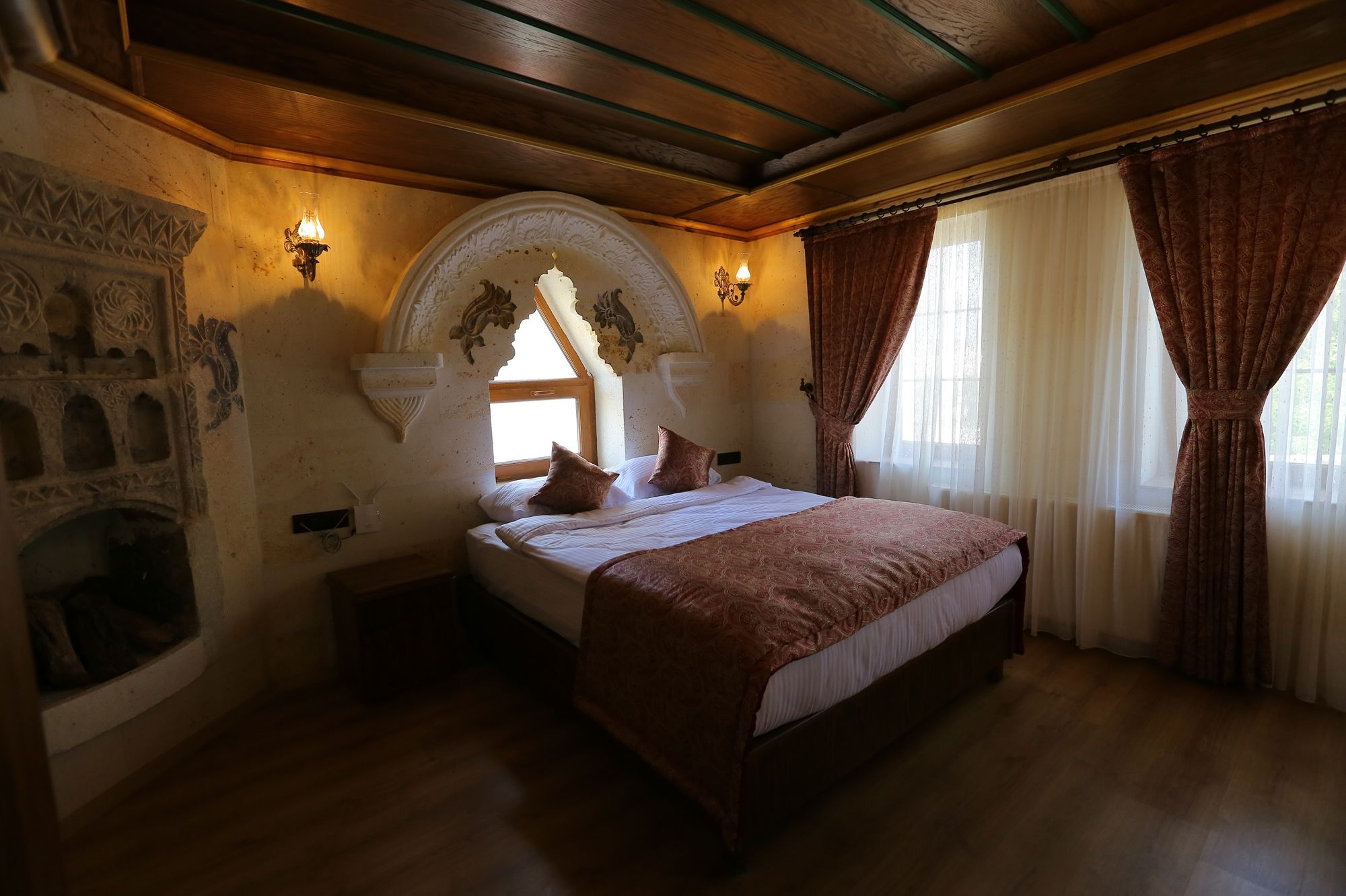 Cappadocia Empire Cave Hotel Гьореме Екстериор снимка