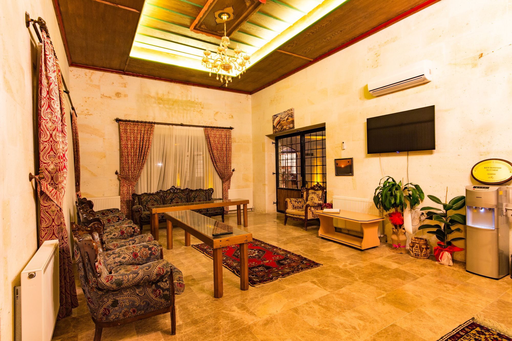 Cappadocia Empire Cave Hotel Гьореме Екстериор снимка
